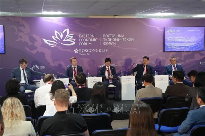 Vietnam shares education reform experience at Eastern Economic Forum 2024